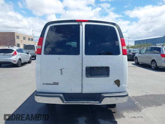 2010 Chevrolet Express Passenger LT z VIN 1GA2G1DGXA1173644, wystawiony jako IAAI lot #42239291 z przebiegiem 241 901 mil mil oraz . Historia ofert i sprzedaży dostępna na DreamBid. Obrazek 16.