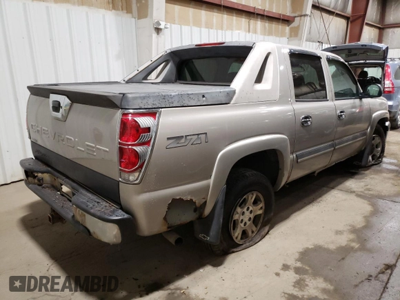 2006 Chevrolet Avalanche Z71 with VIN 3GNEK12Z96G199532, listed as a Copart auction lot 60305134 with 221,409 mi miles and Non Repairable. Bid and sale history available at carsss.com. Image 3.