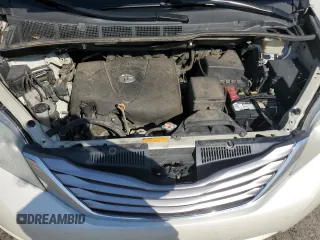 2017 Toyota Sienna XLE Auto Access Seat with VIN 5TDYZ3DCXHS826362, listed as a Copart auction lot 51980615 with 242,830 mi miles and Salvage Title. Bid and sale history available at carsss.com. Image 12.