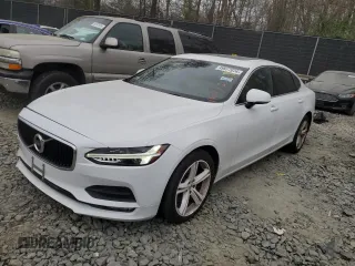 2018 Volvo S90 Momentum z VIN LVY982MK2JP016810, wystawiony jako Copart lot #49977074 z przebiegiem 67 685 mil mil oraz Szkody całkowita. Historia ofert i sprzedaży dostępna na DreamBid. Obrazek 1.