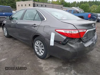 2015 Toyota Camry XLE z VIN 4T1BF1FKXFU003359, wystawiony jako IAAI lot #42309837 z przebiegiem 229 701 mil mil oraz . Historia ofert i sprzedaży dostępna na DreamBid. Obrazek 3.