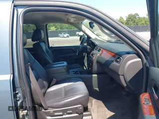 2010 Chevrolet Tahoe LT with VIN 1GNMCBE3XAR247988, listed as a IAAI auction lot 42600299 with 236,722 mi miles and . Bid and sale history available at DreamBid. Image 5.