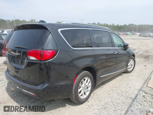 2020 Chrysler Pacifica Touring L with VIN 2C4RC1BG4LR103608, listed as a IAAI auction lot 42280924 with 79,502 mi miles and . Bid and sale history available at DreamBid. Image 4.