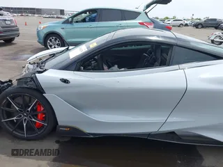 2021 McLaren 765LT z VIN SBM14RCA3MW765344, wystawiony jako IAAI lot #40934179 z przebiegiem 10 900 mil mil oraz . Historia ofert i sprzedaży dostępna na DreamBid. Obrazek 15.