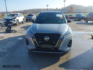 2022 Nissan Kicks SR with VIN 3N1CP5DV1NL475150, listed as a IAAI auction lot 40802669 with 55,940 mi miles. Bid and sale history available at carsss.com. Image 12.