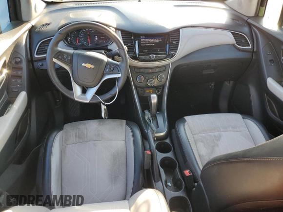 2020 Chevrolet Trax LT z VIN KL7CJLSB5LB321922, wystawiony jako Copart lot #56070755 z przebiegiem 69 181 mil mil oraz Czysty tytuł • Clean title. Historia ofert i sprzedaży dostępna na DreamBid. Obrazek 8.