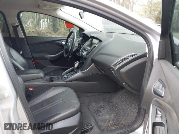 2014 Ford Focus Titanium with VIN 1FADP3J20EL148417, listed as a IAAI auction lot 41954291 with 120,098 mi miles. Bid and sale history available at carsss.com. Image 5.