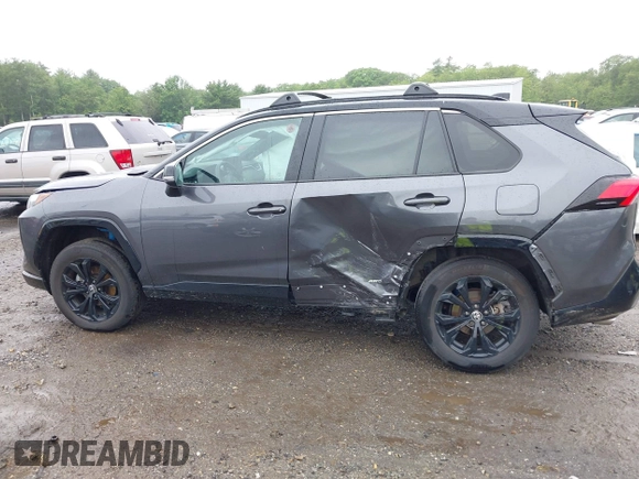2024 Toyota RAV4 Hybrid XSE with VIN 4T3E6RFV5RU142476, listed as a IAAI auction lot 42524206 with 11,852 mi miles and . Bid and sale history available at DreamBid. Image 13.