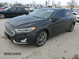 2020 Ford Fusion Titanium z VIN 3FA6P0RU4LR157147, wystawiony jako Copart lot #49359605 z przebiegiem 74 191 mil mil oraz Szkoda całkowita • Salvage title. Historia ofert i sprzedaży dostępna na DreamBid. Obrazek 1.