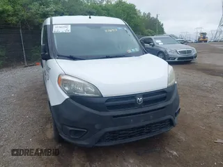 2016 Ram ProMaster City Cargo Tradesman z VIN ZFBERFAT7G6B26912, wystawiony jako IAAI lot #42202902 z przebiegiem 81 553 mil mil oraz . Historia ofert i sprzedaży dostępna na DreamBid. Obrazek 6.