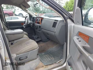 2006 Dodge 1500 SLT with VIN 1D7HA18246S583705, listed as a IAAI auction lot 42110246 with 313,649 mi miles and . Bid and sale history available at carsss.com. Image 5.