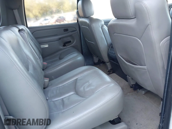 2005 GMC Yukon XL SLT with VIN 3GKEC16Z35G243754, listed as a IAAI auction lot 41763083 with 219,014 mi miles. Bid and sale history available at carsss.com. Image 8.