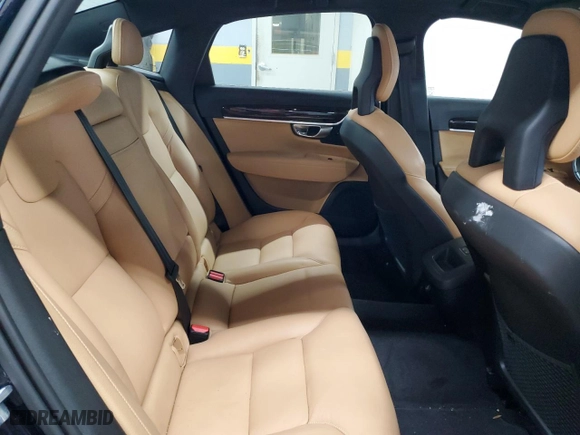 2017 Volvo S90 Momentum with VIN YV1102AK2H1008259, listed as a Copart auction lot 70312414 with 90,625 mi miles and Salvage Title. Bid and sale history available at carsss.com. Image 10.