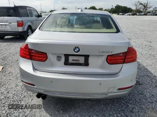 2015 BMW 3 Series 328i z VIN WBA3A5G59FNS84441, wystawiony jako Copart lot #63159925 z przebiegiem 89 735 mil mil oraz Czysty tytuł • Clean title. Historia ofert i sprzedaży dostępna na DreamBid. Obrazek 6.