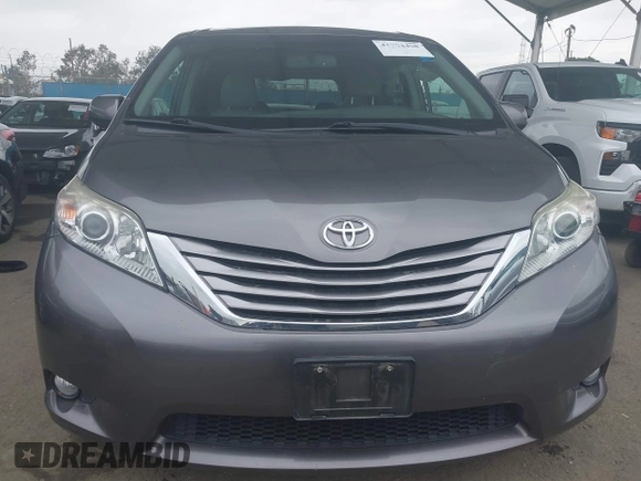 2017 Toyota Sienna XLE Auto Access Seat with VIN 5TDYZ3DC5HS896528, listed as a IAAI auction lot 41904468 with 49,660 mi miles and . Bid and sale history available at DreamBid. Image 12.
