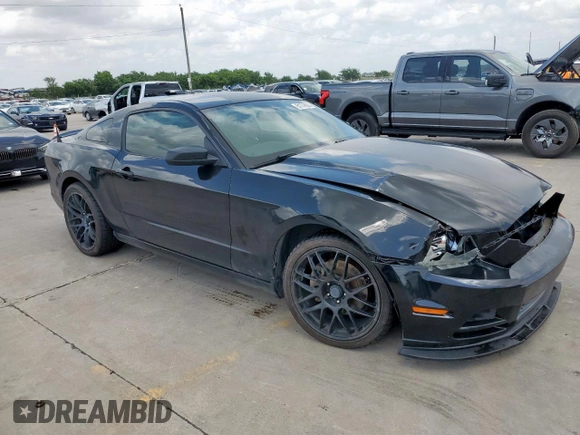 2013 Ford Mustang V6 with VIN 1ZVBP8AM3D5206665, listed as a Copart auction lot 61739895 with 157,254 mi miles and Clean title. Bid and sale history available at DreamBid. Image 4.