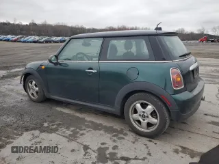 2008 MINI Hardtop with VIN WMWMF33538TU68174, listed as a Copart auction lot 52599285 with 150,496 mi miles and Salvage Title. Bid and sale history available at DreamBid. Image 2.