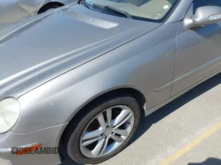 2007 Mercedes-Benz CLK-Class 3.5L with VIN WDBTJ56H47F215889, listed as a IAAI auction lot 42109563 with 106,593 mi miles. Bid and sale history available at carsss.com. Image 6.