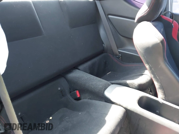 2015 Scion FR-S z VIN JF1ZNAA15F8712221, wystawiony jako IAAI lot #41479415 z przebiegiem Nie podano mil oraz . Historia ofert i sprzedaży dostępna na DreamBid. Obrazek 8.