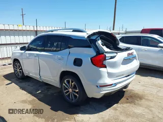 2019 GMC Terrain Denali with VIN 3GKALSEX0KL137091, listed as a IAAI auction lot 40136558 with 62,788 mi miles. Bid and sale history available at carsss.com. Image 3.
