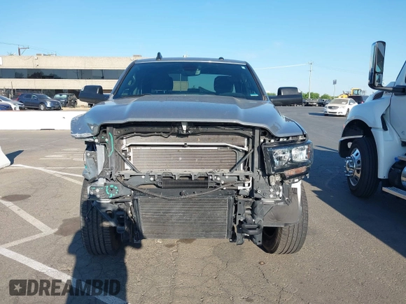 2020 Ram 2500 Big Horn with VIN 3C6UR5DL0LG282821, listed as a IAAI auction lot 42703919 with 55,160 mi miles and . Bid and sale history available at DreamBid. Image 13.