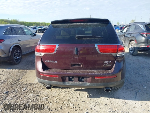 2011 Lincoln MKX z VIN 2LMDJ6JK4BBJ00864, wystawiony jako IAAI lot #42119159 z przebiegiem 145 114 mil mil oraz . Historia ofert i sprzedaży dostępna na DreamBid. Obrazek 17.