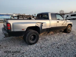 2000 Dodge Ram 3500 with VIN 1B7MC33W5YJ150623, listed as a Copart auction lot 79188684 with 243,752 mi miles and Non Repairable. Bid and sale history available at carsss.com. Image 3.