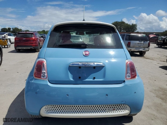 2015 FIAT 500e with VIN 3C3CFFGE2FT717791, listed as a Copart auction lot 72740604 with 35,554 mi miles and Clean Title. Bid and sale history available at carsss.com. Image 6.
