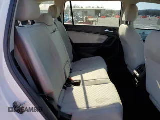 2018 Volkswagen Tiguan S z VIN 3VV0B7AX6JM055941, wystawiony jako Copart lot #47583005 z przebiegiem 99 744 mil mil oraz Szkoda całkowita • Salvage title. Historia ofert i sprzedaży dostępna na DreamBid. Obrazek 12.