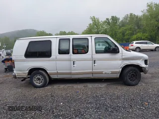 1994 Ford Econoline Cargo z VIN 1FDEE14N3RHA79838, wystawiony jako IAAI lot #42207281 z przebiegiem Nie podano mil oraz . Historia ofert i sprzedaży dostępna na DreamBid. Obrazek 12.