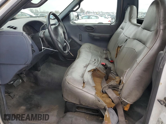 2000 Ford F-150 XL с VIN 1FTRF17W2YKA55667, выставлен на аукционе Copart как лот 83191704 с пробегом Не указан миль и Списание • Salvage title. История ставок и продаж доступна на DreamBid. Изображение 7.