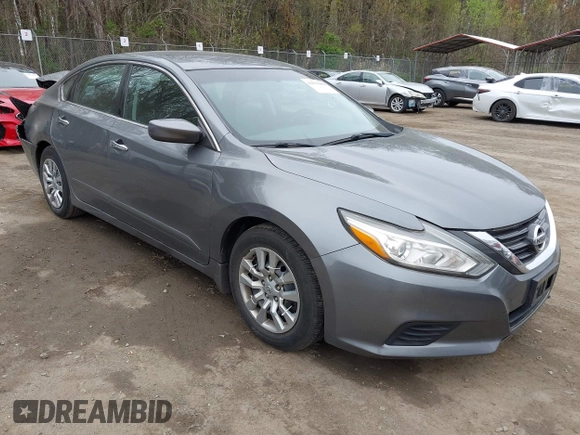 2016 Nissan Altima SR with VIN 1N4AL3AP5GC271627, listed as a IAAI auction lot 42013902 with 136,990 mi miles and . Bid and sale history available at carsss.com. Image 1.