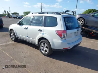 2013 Subaru Forester 2.5X with VIN JF2SHBBC1DH400422, listed as a IAAI auction lot 41752882 with 115,172 mi miles. Bid and sale history available at carsss.com. Image 3.