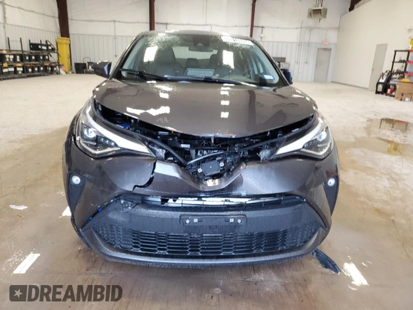 2022 Toyota C-HR XLE with VIN NMTKHMBX4NR146505, listed as a Copart auction lot 46410595 with 32,308 mi miles and Clean Title. Bid and sale history available at carsss.com. Image 5.