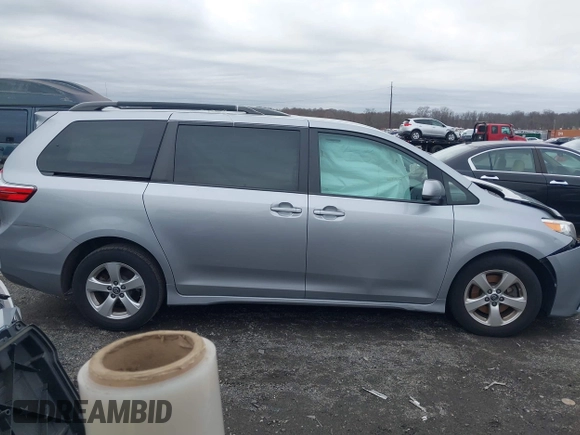 2018 Toyota Sienna LE Auto Access Seat with VIN 5TDKZ3DC6JS904910, listed as a IAAI auction lot 41138869 with 109,900 mi miles and . Bid and sale history available at DreamBid. Image 14.