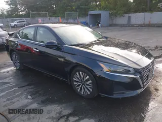2024 Nissan Altima SV with VIN 1N4BL4DV7RN406764, listed as a IAAI auction lot 42615572 with 12,830 mi miles and . Bid and sale history available at DreamBid. Image 1.