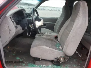 1999 Ford Explorer z VIN 1FMYU22E4XUC00826, wystawiony jako Copart lot #37296674 z przebiegiem 228 735 mil mil oraz Szkoda całkowita • Salvage title. Historia ofert i sprzedaży dostępna na DreamBid. Obrazek 7.
