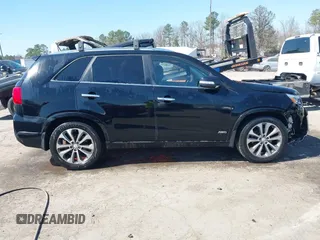 2014 Kia Sorento SX Limited with VIN 5XYKWDA74EG548613, listed as a IAAI auction lot 41766029 with 155,467 mi miles. Bid and sale history available at carsss.com. Image 13.