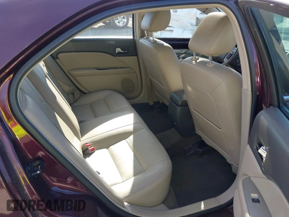 2011 Ford Fusion SEL with VIN 3FAHP0JA7BR220265, listed as a IAAI auction lot 42019909 with 170,287 mi miles. Bid and sale history available at carsss.com. Image 8.