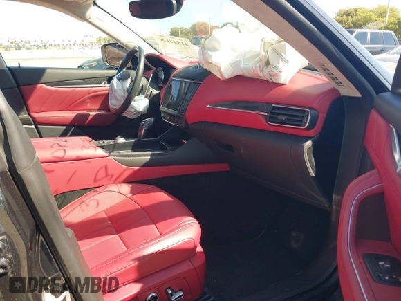 2023 Maserati Levante z VIN ZN661YUM3PX429958, wystawiony jako IAAI lot #41844196 z przebiegiem 19 878 mil mil oraz . Historia ofert i sprzedaży dostępna na DreamBid. Obrazek 5.