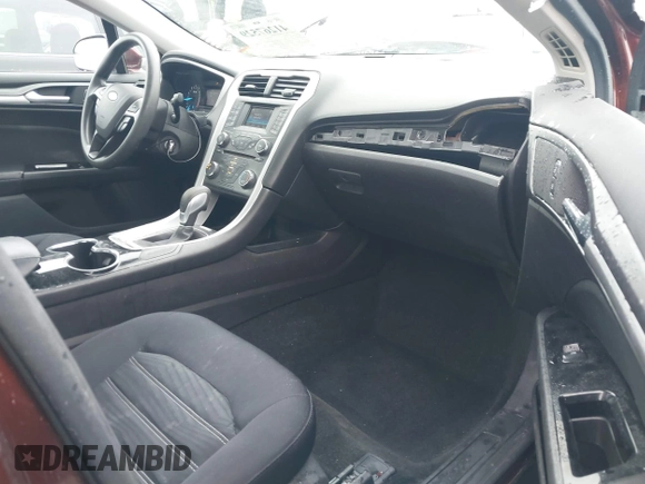 2016 Ford Fusion SE with VIN 3FA6P0HD4GR351796, listed as a IAAI auction lot 41267529 with 104,139 mi miles. Bid and sale history available at carsss.com. Image 5.