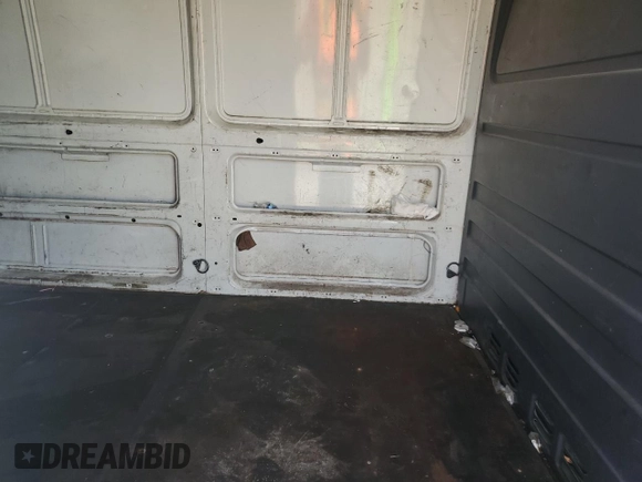 2006 Freightliner Sprinter z VIN WDYPD744965964511, wystawiony jako Copart lot #57107925 z przebiegiem 313 895 mil mil oraz Tytuł czysty. Historia ofert i sprzedaży dostępna na DreamBid. Obrazek 11.