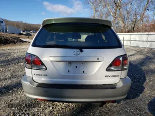 2001 Lexus RX 300 with VIN JTJHF10U410184187, listed as a Copart auction lot 83488384 with 264,053 mi miles and Clean Title. Bid and sale history available at carsss.com. Image 6.