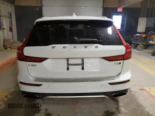 2020 Volvo V60 z VIN YV4102WKXL1031888, wystawiony jako Copart lot #47873925 z przebiegiem 59 799 mil mil oraz Szkody całkowita. Historia ofert i sprzedaży dostępna na DreamBid. Obrazek 6.