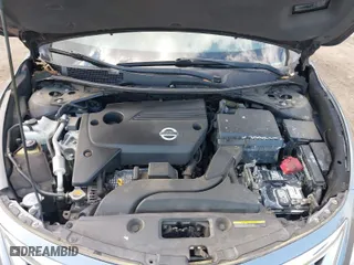 2015 Nissan Altima 2.5 SL with VIN 1N4AL3AP9FN367814, listed as a IAAI auction lot 42043507 with 208,945 mi miles. Bid and sale history available at carsss.com. Image 10.