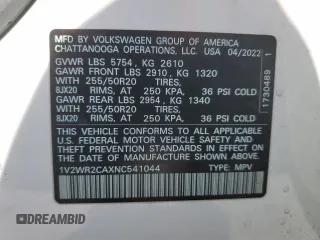 2022 Volkswagen Atlas SE z VIN 1V2WR2CAXNC541044, wystawiony jako Copart lot #54201345 z przebiegiem 65 386 mil mil oraz Szkoda całkowita • Salvage title. Historia ofert i sprzedaży dostępna na DreamBid. Obrazek 13.