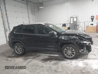 2020 Jeep Cherokee Latitude Plus с VIN 1C4PJMLB8LD564170, выставлен на аукционе IAAI как лот 41348768 с пробегом 55 573 миль миль и . История ставок и продаж доступна на DreamBid. Изображение 13.
