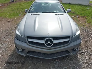 2011 Mercedes-Benz SL 550 z VIN WDBSK7BA9BF165156, wystawiony jako IAAI lot #42075223 z przebiegiem 41 313 mil mil oraz . Historia ofert i sprzedaży dostępna na DreamBid. Obrazek 12.
