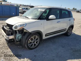2014 FIAT 500L Trekking with VIN ZFBCFADH5EZ011258, listed as a Copart auction lot 77622554 with 192,013 mi miles and Salvage Title. Bid and sale history available at DreamBid. Image 1.