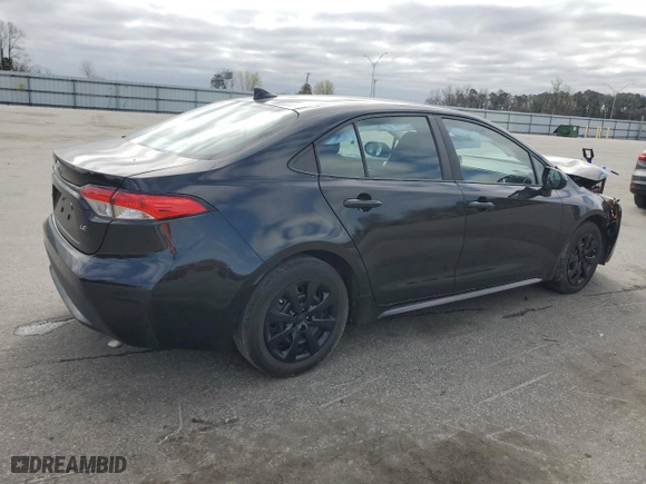 2021 Toyota Corolla LE with VIN 5YFEPMAE7MP216216, listed as a Copart auction lot 49211335 with 90,372 mi miles and Salvage Title. Bid and sale history available at carsss.com. Image 3.